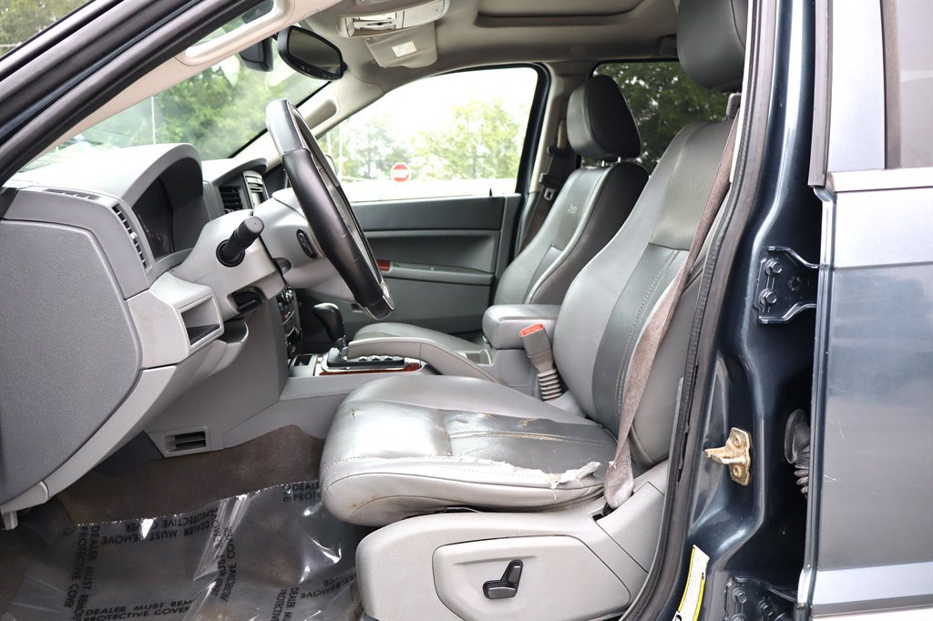 Used 2007 Jeep Grand Cherokee Limited RWD image 17