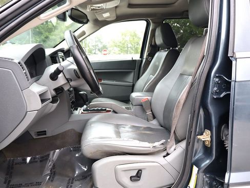 Used 2007 Jeep Grand Cherokee Limited RWD image 17