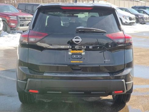 New 2026 Nissan Rogue SV w/ Cold Weather Package AWD/4WD image 23