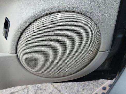 Used 2011 Mercedes-Benz ML 350 2WD image 28