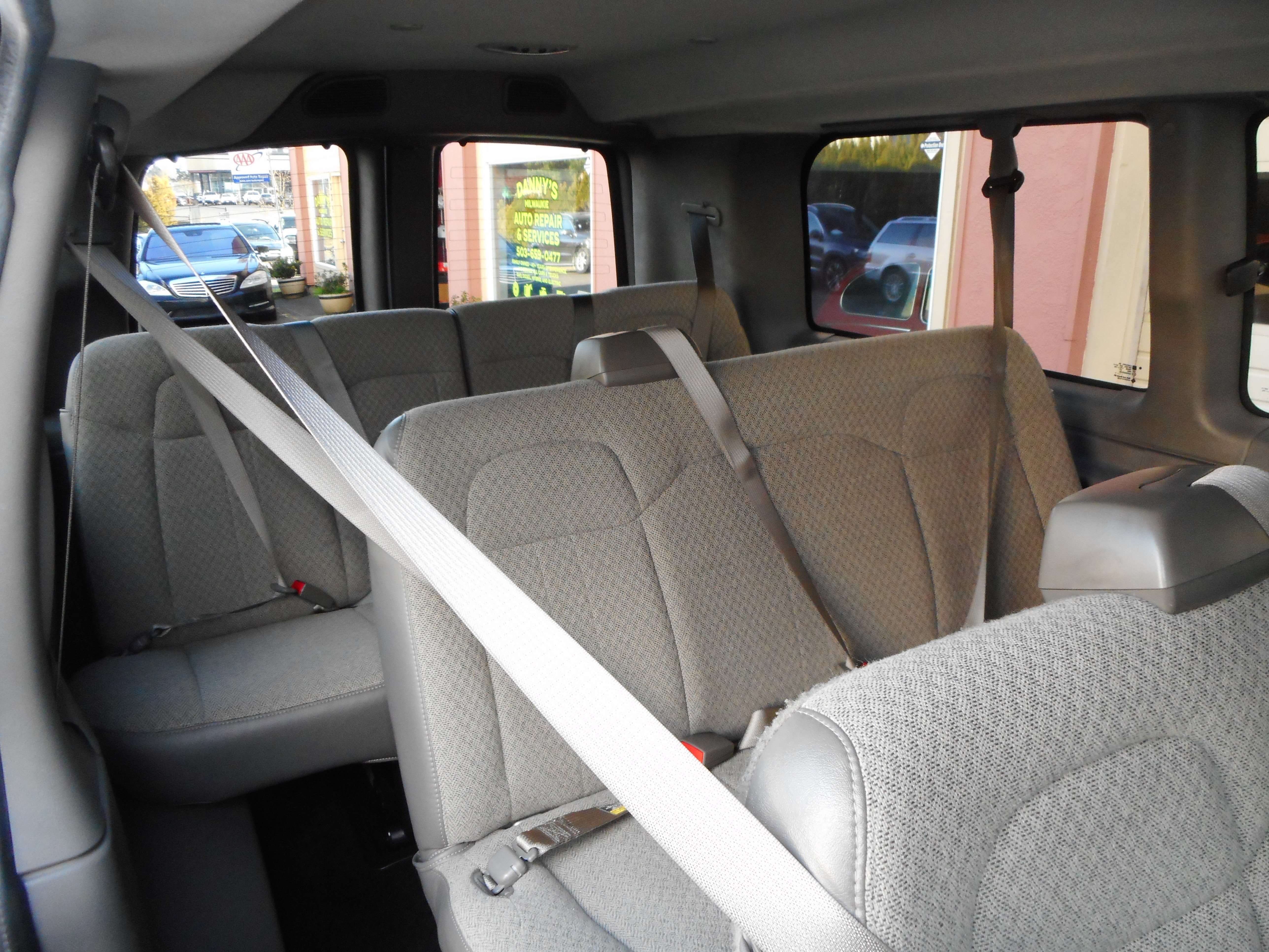 Used 2017 Chevrolet Express 3500 LT w/ LT Preferred Equipment Group RWD image 22