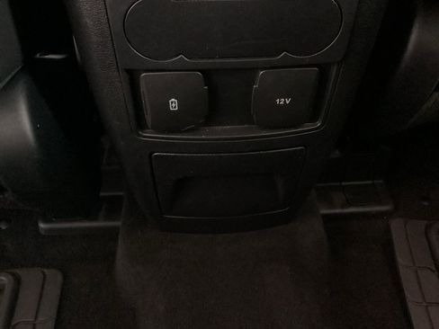 Used 2023 Ford Explorer XLT w/ Equipment Group 202A AWD/4WD image 21