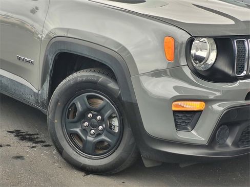 Certified 2019 Jeep Renegade Sport image 3