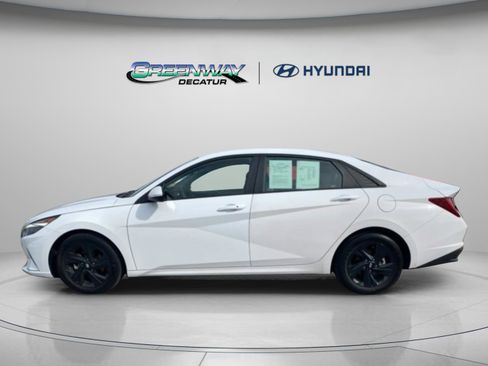 Used 2022 Hyundai Elantra Blue w/ Cargo Package image 5