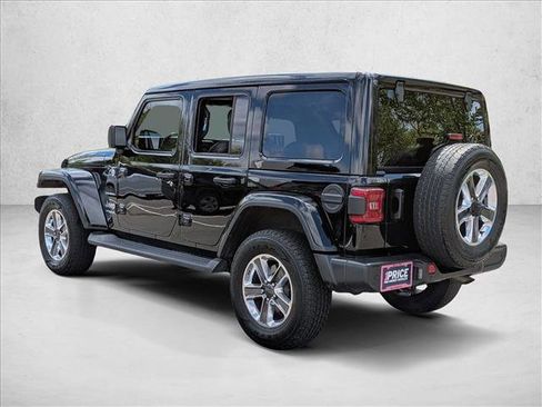 Used 2021 Jeep Wrangler Unlimited Sahara AWD/4WD image 7
