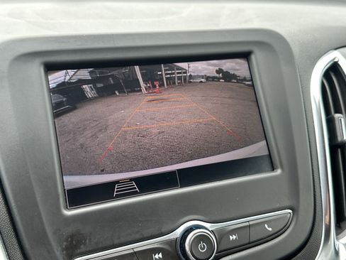 Used 2022 Chevrolet Equinox LT image 22