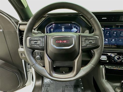 Used 2024 GMC Sierra 1500 AT4 w/ Technology Package image 11