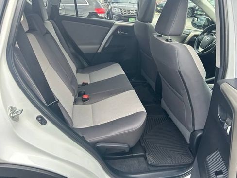 Used 2015 Toyota RAV4 XLE AWD/4WD image 16