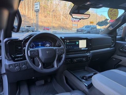 Certified 2024 Chevrolet Silverado 2500 ZR2 w/ Technology Package image 20