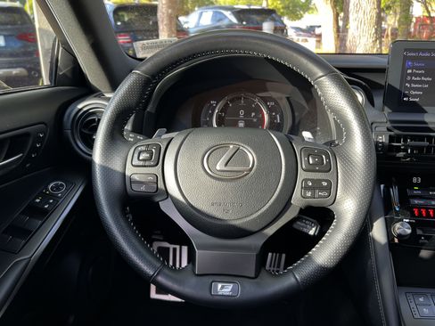 Used 2023 Lexus IS 350 F Sport w/ Navigation Package image 34