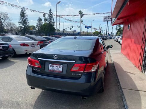 Used 2011 Lexus ES 350 image 4