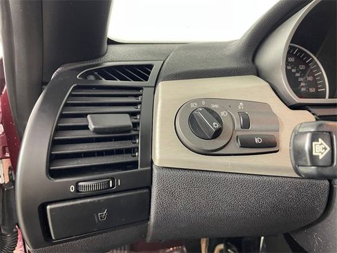 Used 2004 BMW Z4 3.0i image 13