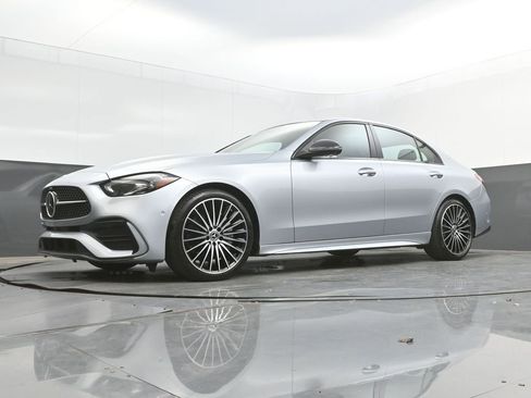 Used 2023 Mercedes-Benz C 300 Sedan image 35