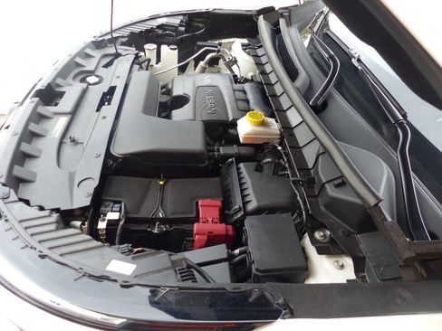 Used 2022 Nissan Pathfinder SL w/ SL Black Package AWD/4WD image 18