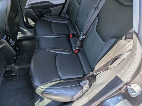 Used 2022 Jeep Compass Limited w/ Sun and Sound Group image 24