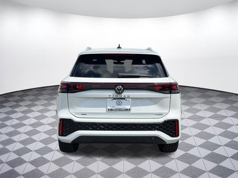 New 2026 Volkswagen Tiguan SEL R-Line AWD/4WD image 10