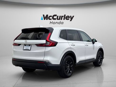 Certified 2025 Honda CR-V LX image 3