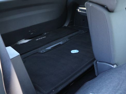 Used 2017 Nissan Rogue SV image 11