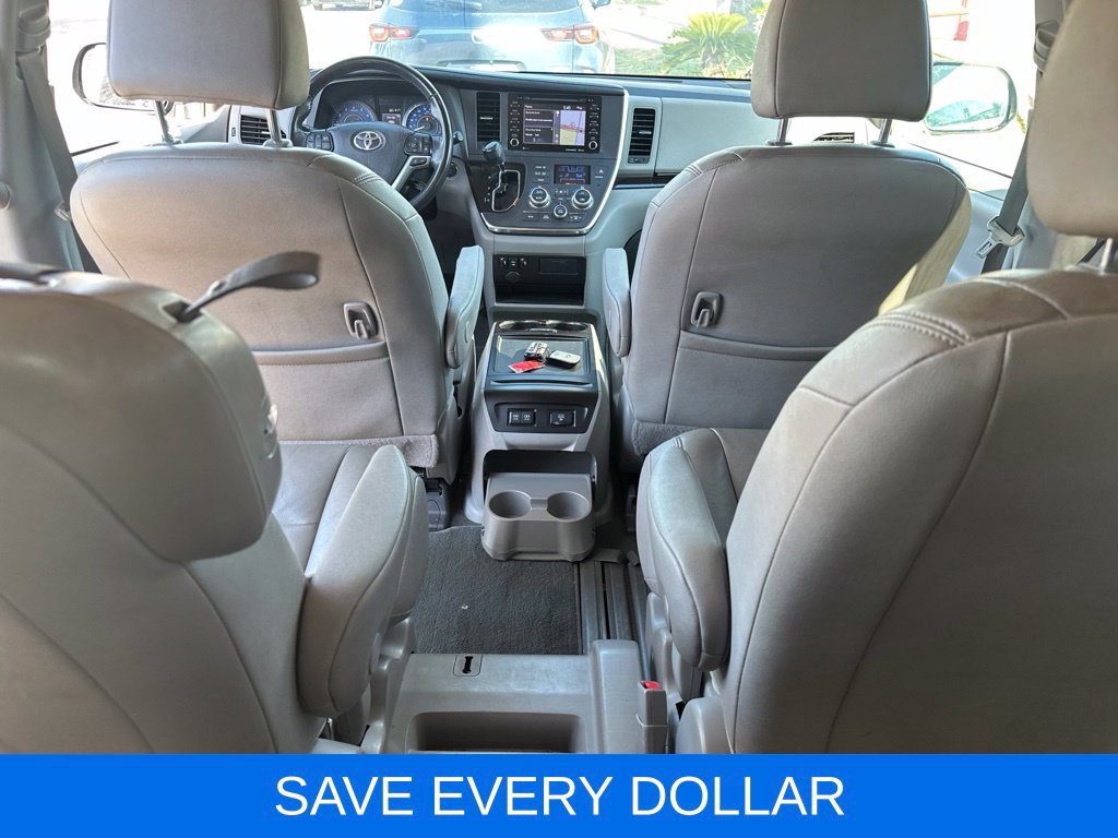 Used 2019 Toyota Sienna XLE w/ XLE Navigation Package FWD image 19