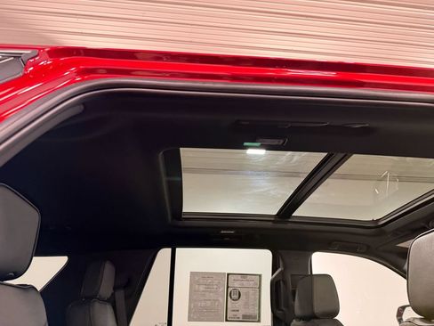 Used 2023 GMC Yukon Denali AWD/4WD image 16