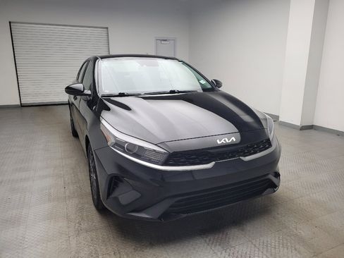 Used 2022 Kia Forte LXS FWD image 14