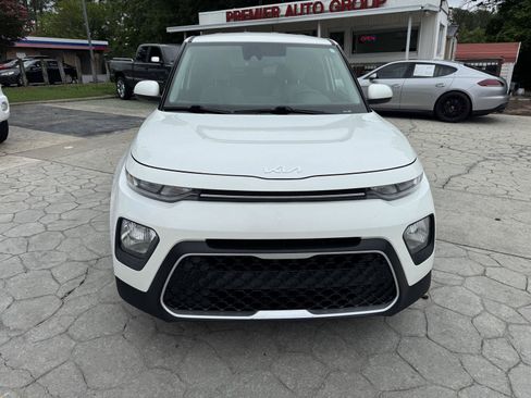 Used 2022 Kia Soul S FWD image 17