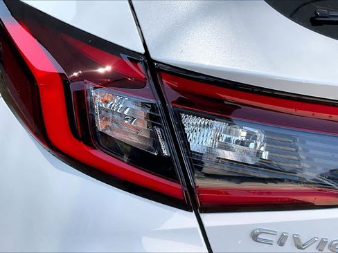 Used 2025 Honda Civic Sport Touring image 29