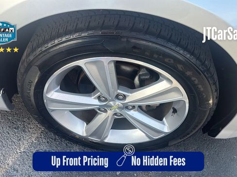 Used 2015 Chevrolet Cruze LT w/ Sun, Sound and Sport Package FWD image 29
