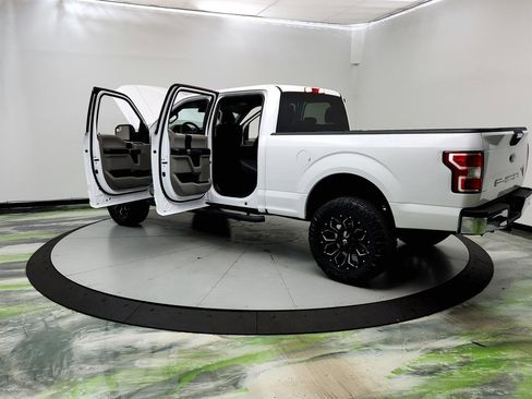 Used 2019 Ford F150 XLT w/ Trailer Tow Package image 12