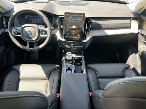 New 2026 Volvo XC90 T8 Ultra w/ Lounge Package AWD/4WD image 7