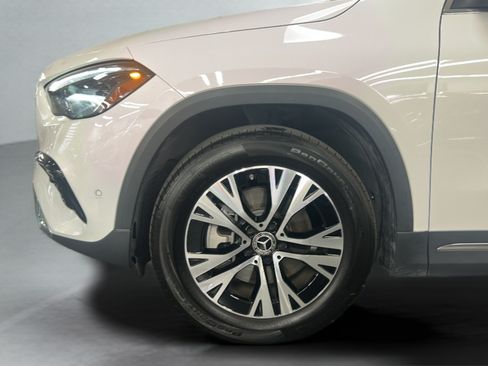 Used 2025 Mercedes-Benz GLA 250 image 39