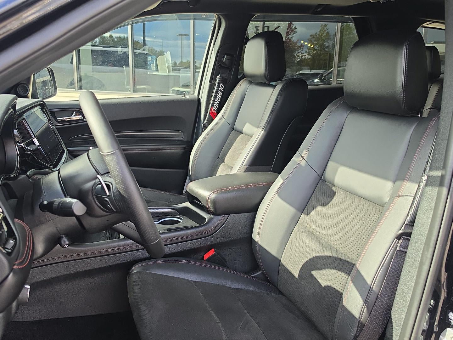 Used 2022 Dodge Durango R/T w/ Blacktop Package AWD/4WD image 25