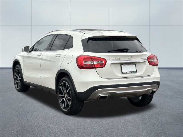 Used 2017 Mercedes-Benz GLA 250 4MATIC image 8