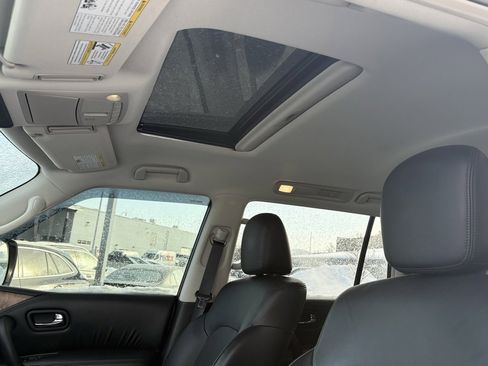 Used 2022 Nissan Armada SL image 8