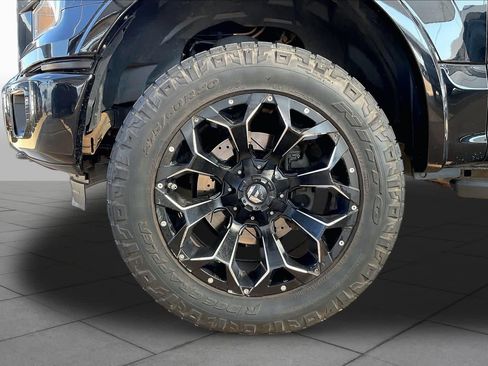 Used 2016 Ford F150 XLT w/ Equipment Group 302A Luxury AWD/4WD image 11