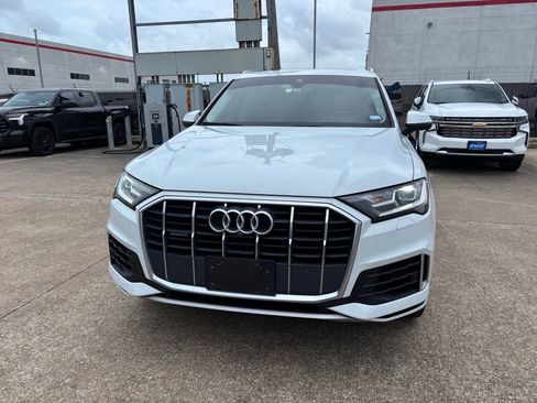Used 2020 Audi Q7 3.0T Premium Plus w/ Premium Plus Package AWD/4WD image 2