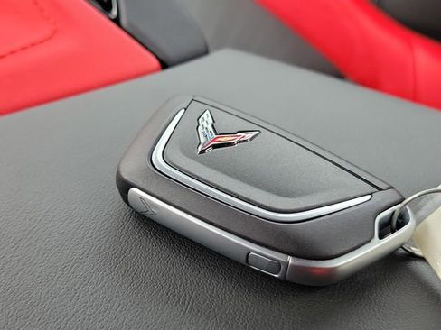 Used 2025 Chevrolet Corvette Z06 RWD image 37