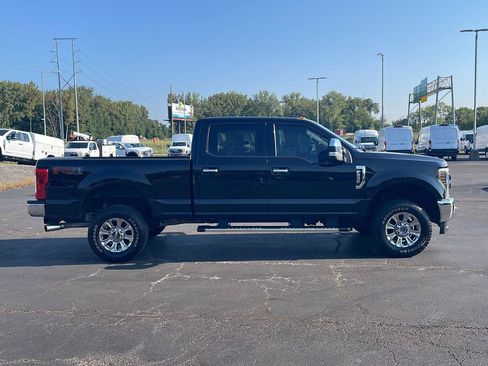 Used 2019 Ford F250 XLT w/ XLT Premium Package AWD/4WD image 6