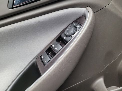 Used 2021 Chevrolet Malibu LS FWD image 27