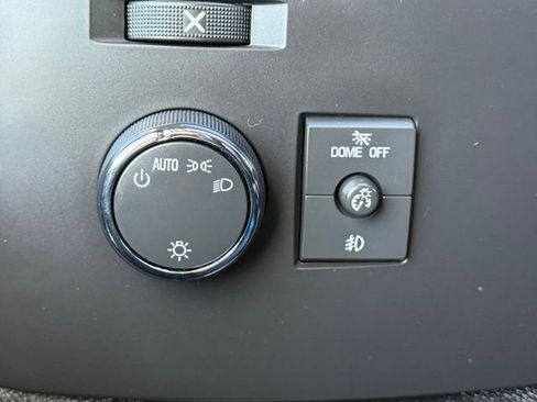 Used 2011 Chevrolet Silverado 1500 LT w/ All-Star Edition AWD/4WD image 23