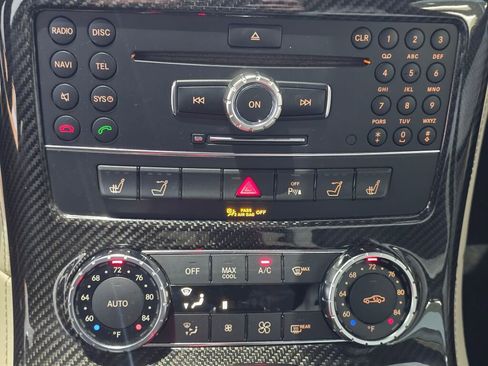 Used 2012 Mercedes-Benz SLS AMG Roadster image 47