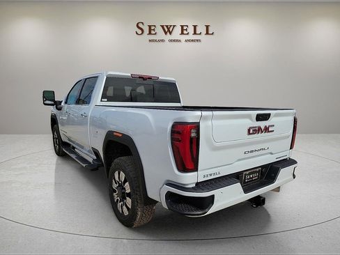 New 2026 GMC Sierra 2500 Denali w/ Denali Reserve Package image 3