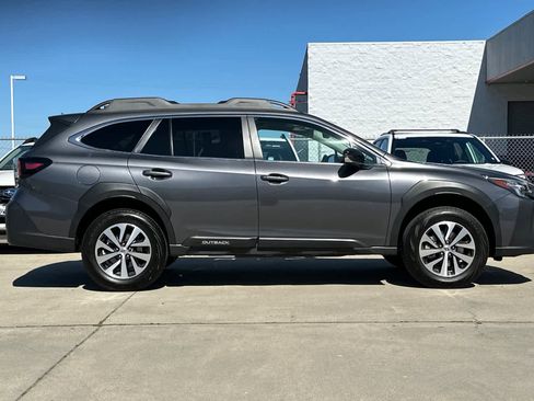 Certified 2025 Subaru Outback Premium w/ Popular Package #1A AWD/4WD image 2