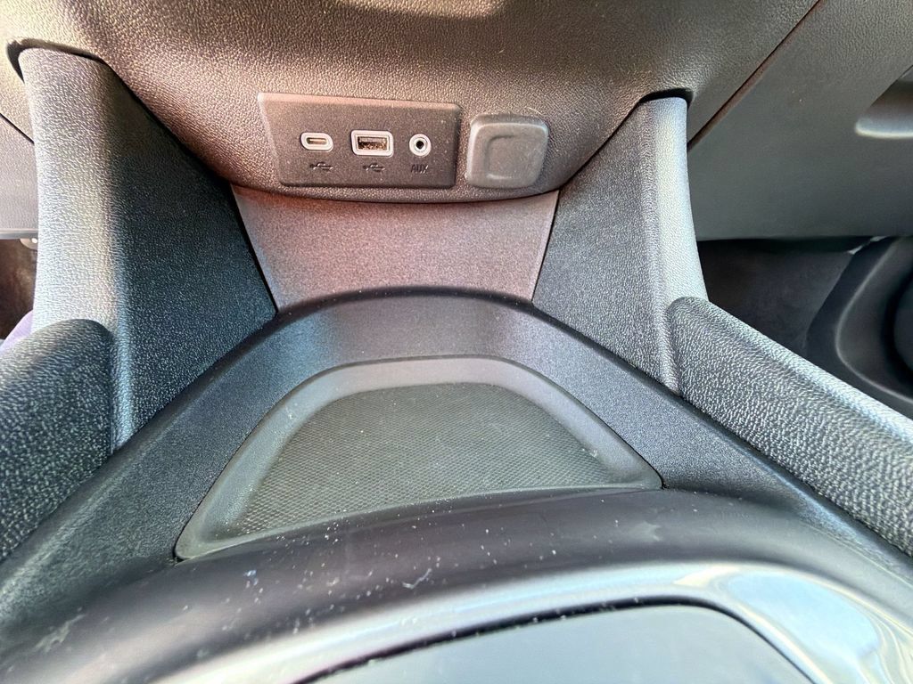 Used 2022 Chevrolet Malibu RS FWD image 26