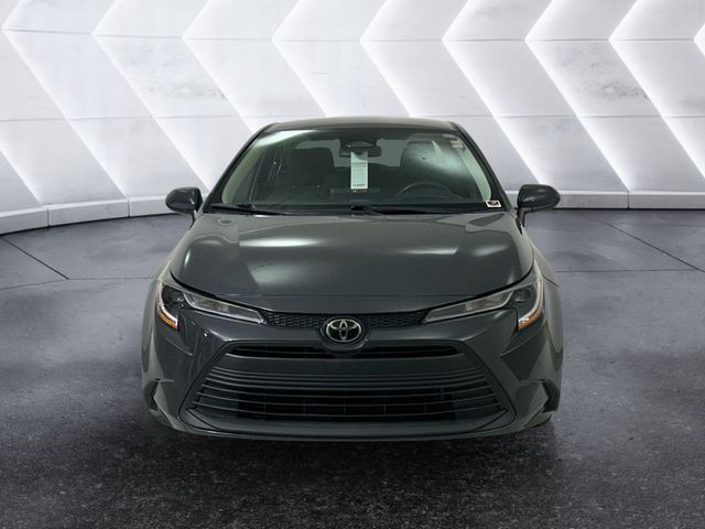 Used 2023 Toyota Corolla LE FWD image 2