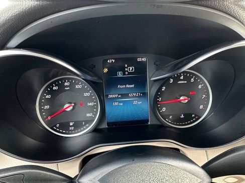 Used 2021 Mercedes-Benz GLC 300 GLC 300 image 13