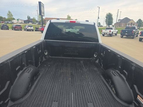 Used 2024 Ford F250 XLT w/ Snow Plow/Camper Package AWD/4WD image 4