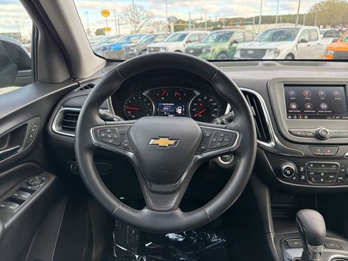 Used 2024 Chevrolet Equinox LT image 24