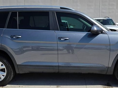 Used 2018 Volkswagen Atlas Launch Edition FWD image 5
