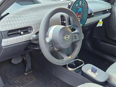 New 2026 MINI Cooper 4-Door Hardtop image 3